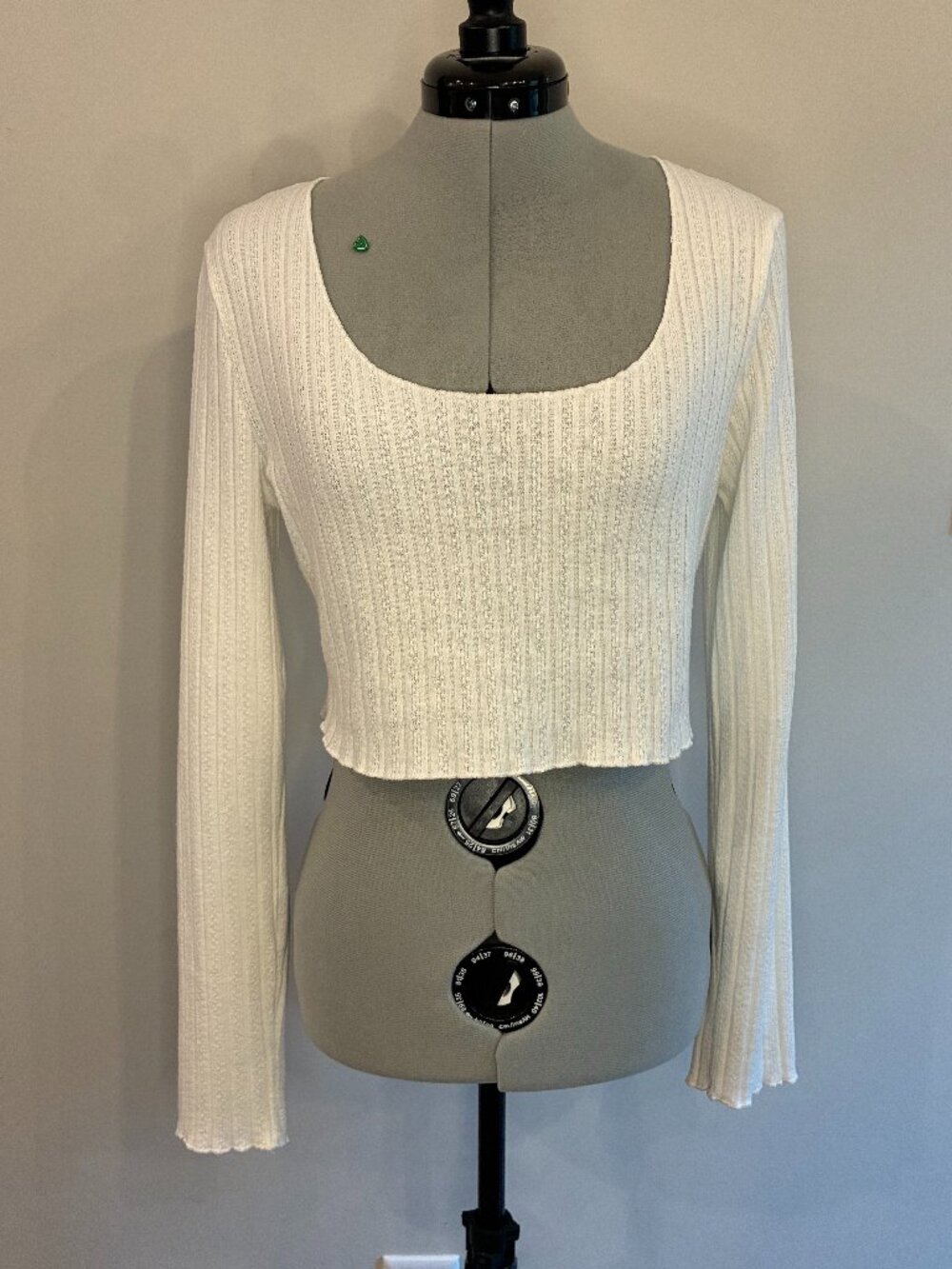 Beautiful Princess Polly white/ivory ribbed knit long-sleeve crop top